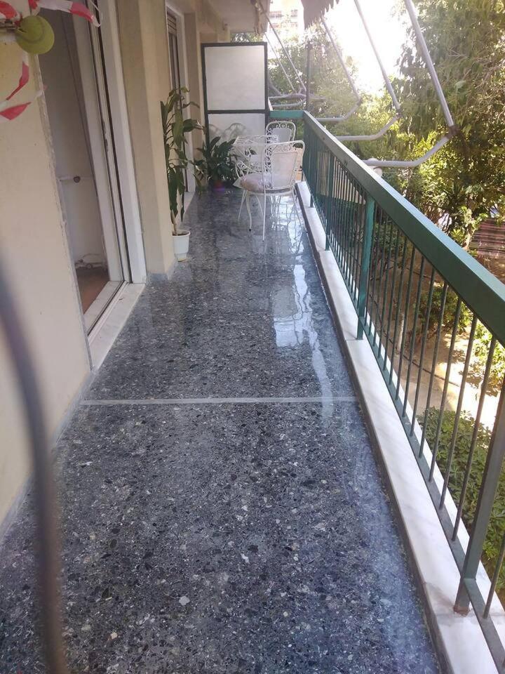 אתונה Flor De Mayo,Apt In Alimos Near The Sea מראה חיצוני תמונה